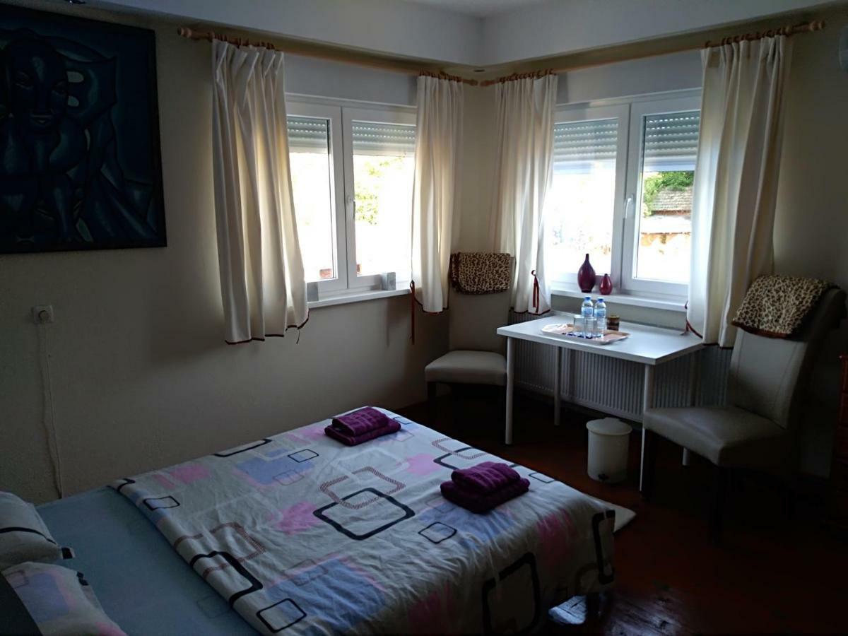 Rogozen B&B ภายนอก รูปภาพ